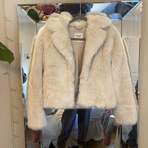 Abercrombie NWOT faux fur jacket